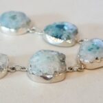bijoux en pierres naturelles