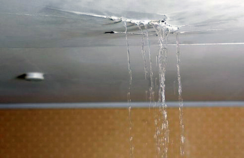 réparer une fuite de plafond de façon non destructive
